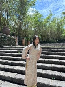 Gợi ý các mẫu áo dài đi chùa đầu năm được yêu thích nhất tại Sắc Việt